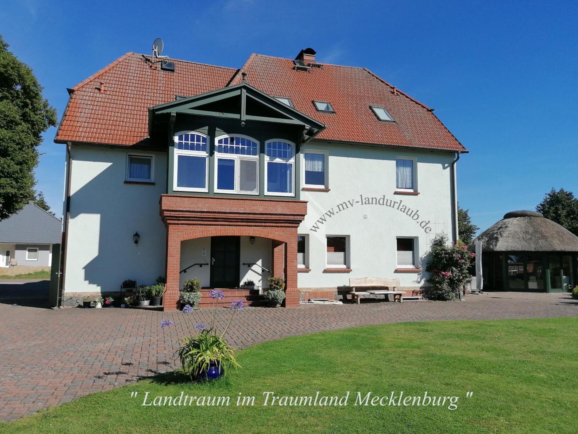 Landtraum Im Traumland Mecklenburg Apartment Warin Luaran gambar