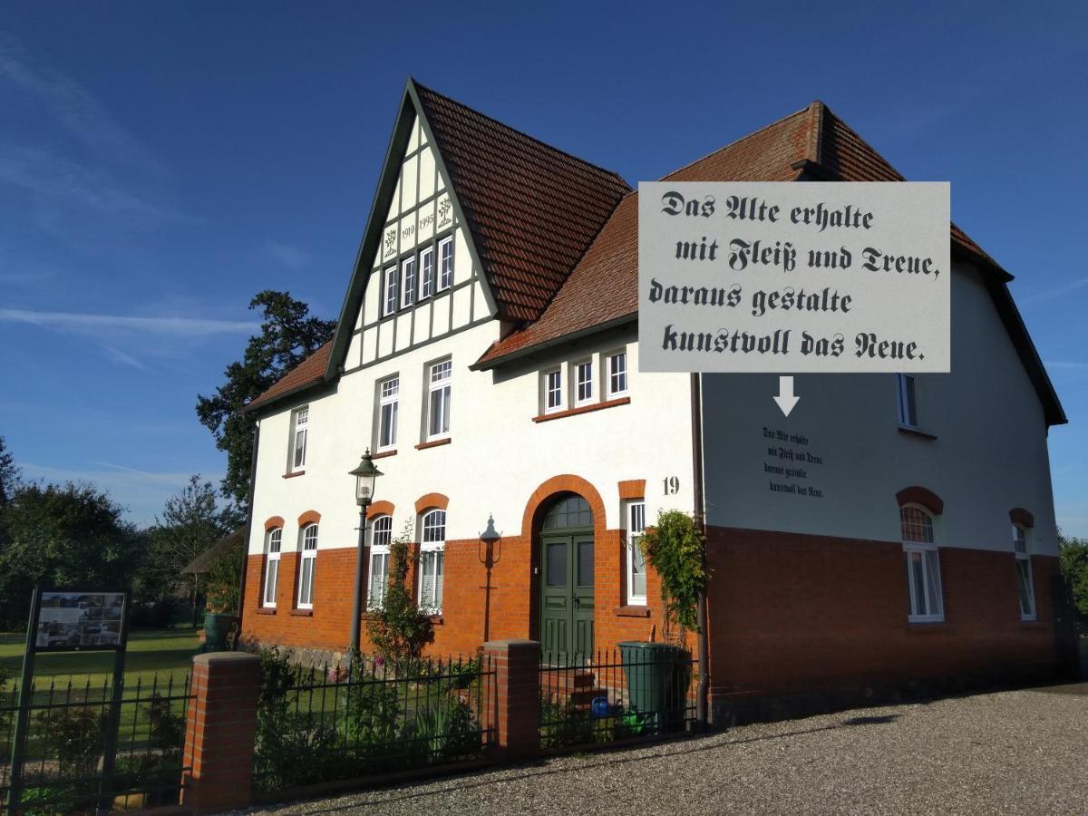 Landtraum Im Traumland Mecklenburg Apartment Warin Luaran gambar